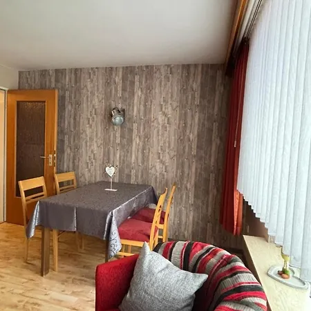 Genuit Apartment *